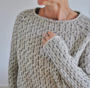 Louisa - Schicker grauer Pullover mit Rundhalsausschnitt